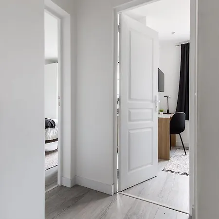 Dne Villa: Disney-paris House With Pool And 6 En-suite Bedrooms Villa