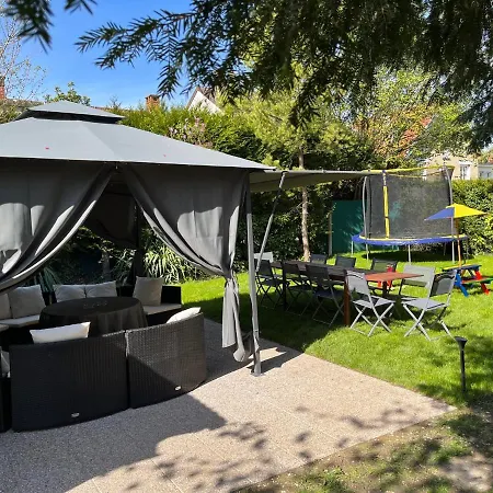 Dne Villa: Disney-paris House With Pool And 6 En-suite Bedrooms